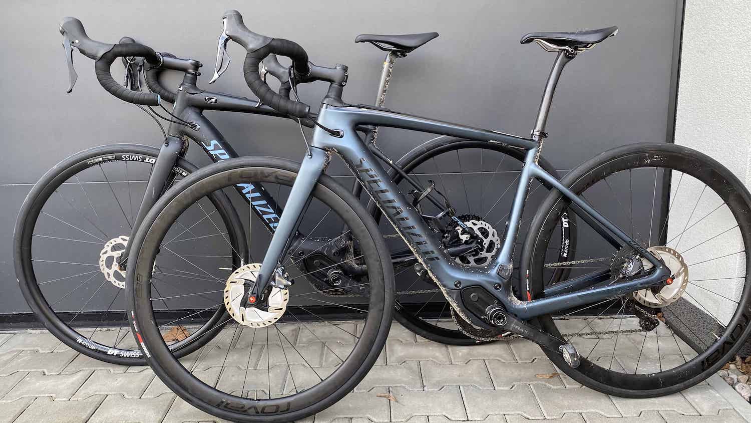 Bateria litowo-jonowa Specialized Turbo zamontowana pod ramą roweru