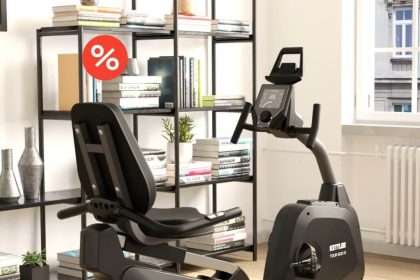 rower stacjonarny Kettler Axos w pełnym widoku frontowym na białym tle